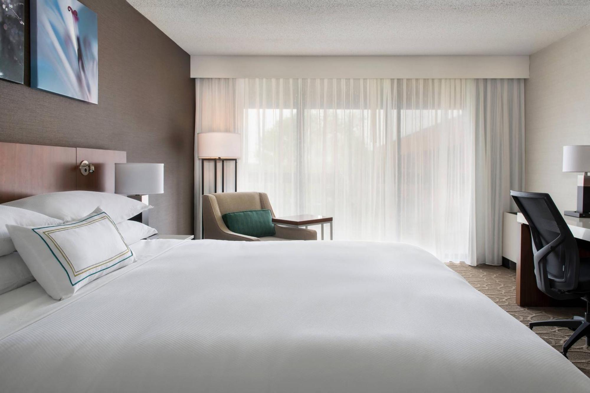 ראסין Delta Hotels By Marriott Mount Pleasant מראה חיצוני תמונה